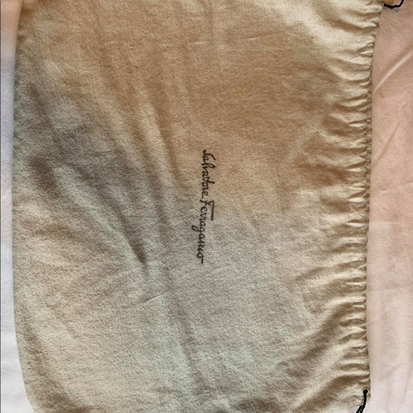 Size 8.5 women’s vintage Salvatore Ferragamo shoes - Picture 2 of 5